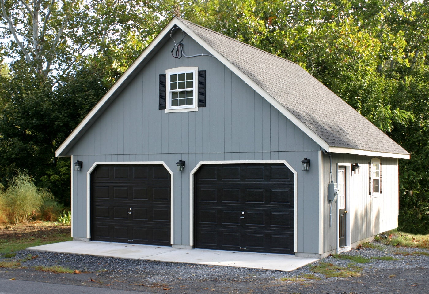 24x24 Painted Wood Garage